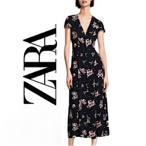 ZARA. NWT. Gorgeous capped sleeve button down maxi dress.Black floral. Large.